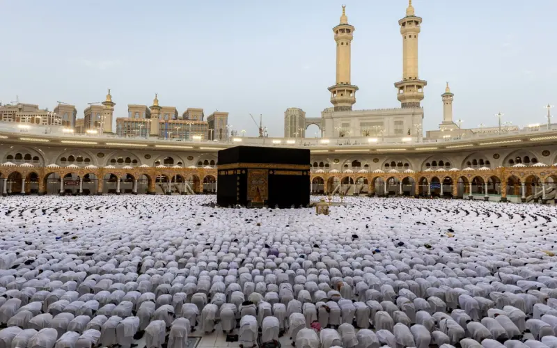 السعودية تعلن حزمة إجراءات جديدة استعداداً لموسم الحج | مستجدات